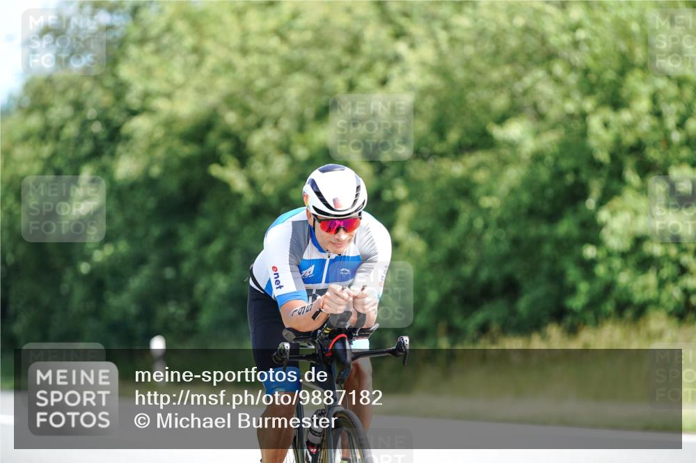 21.06.2026 - Viking Triathlon Michael Burmester http://msf.ph/oto/9887182 21.06.2026 11:31:48 Radfahren 14, 80, 88, 109, 156, 195, 206, 302, 325, 334, 379, 379, 383, 454, 461, 542, 579 meine-sportfotos.de