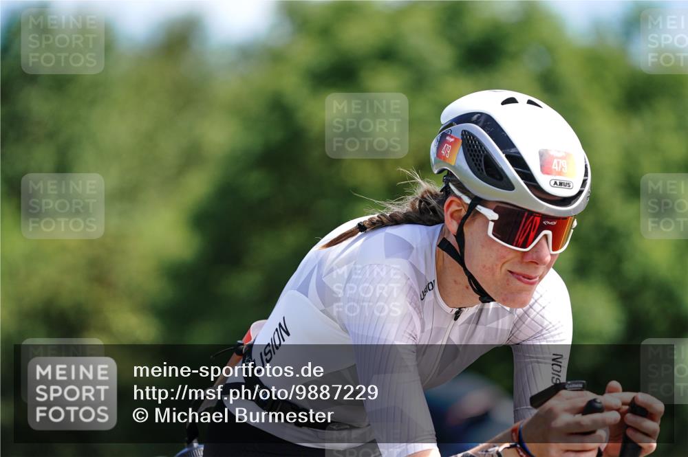 21.06.2026 - Viking Triathlon Michael Burmester http://msf.ph/oto/9887229 21.06.2026 11:32:15 Radfahren 22, 153, 168, 193, 351, 400, 479, 511, 530, 542, 590 meine-sportfotos.de