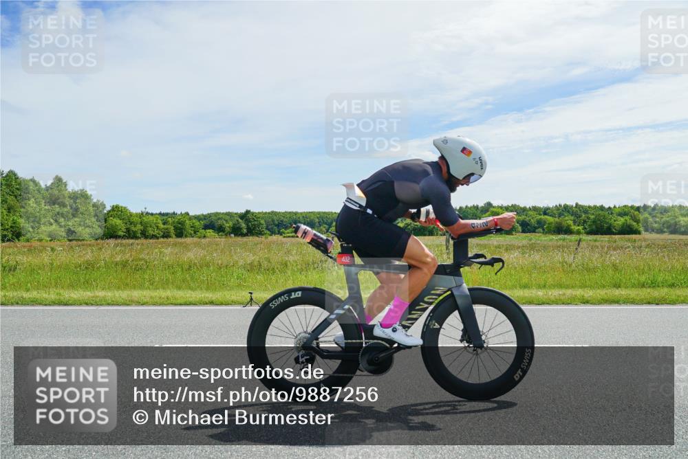 21.06.2026 - Viking Triathlon Michael Burmester http://msf.ph/oto/9887256 21.06.2026 11:56:16 Radfahren 18, 131, 133, 341, 405, 432, 436, 439, 486, 487, 506, 533, 533 meine-sportfotos.de