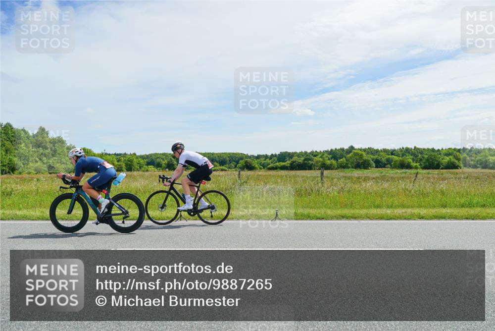 21.06.2026 - Viking Triathlon Michael Burmester http://msf.ph/oto/9887265 21.06.2026 11:56:17 Radfahren 18, 131, 133, 341, 405, 432, 436, 439, 487, 506, 533, 533 meine-sportfotos.de