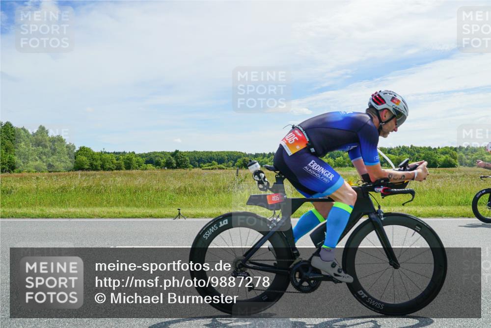 21.06.2026 - Viking Triathlon Michael Burmester http://msf.ph/oto/9887278 21.06.2026 11:56:20 Radfahren 18, 131, 133, 321, 334, 341, 405, 432, 436, 487, 506, 533, 533 meine-sportfotos.de