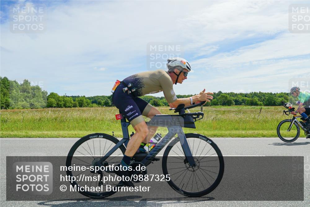 21.06.2026 - Viking Triathlon Michael Burmester http://msf.ph/oto/9887325 21.06.2026 11:57:08 Radfahren 134, 137, 158, 190, 225, 253, 344, 388, 449, 469, 630, 630 meine-sportfotos.de