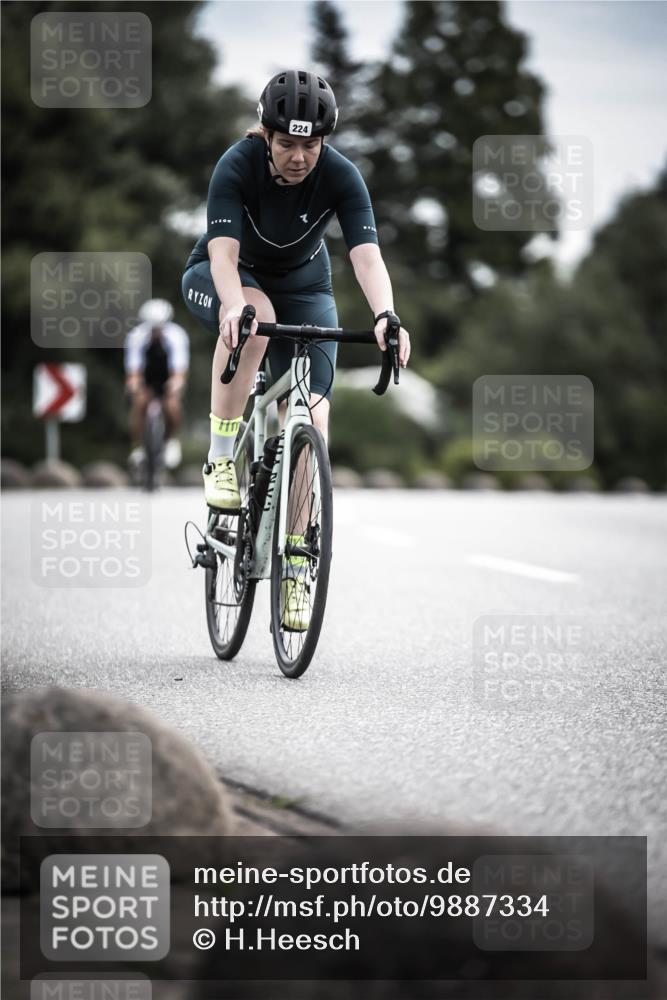 21.06.2026 - 29. Vierlanden-Triathlon H.Heesch http://msf.ph/oto/9887334 21.06.2026 10:43:36 Radfahren 103, 224, 230 meine-sportfotos.de