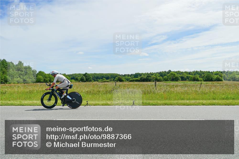 21.06.2026 - Viking Triathlon Michael Burmester http://msf.ph/oto/9887366 21.06.2026 11:57:26 Radfahren 25, 134, 137, 190, 344, 369, 394, 449, 547, 575, 624, 630 meine-sportfotos.de