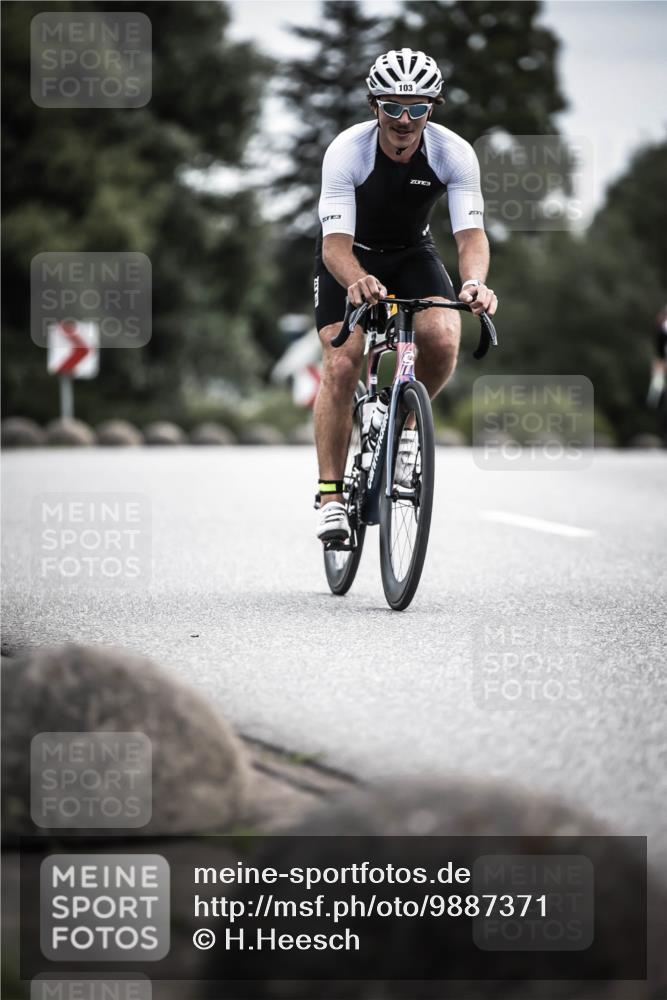 21.06.2026 - 29. Vierlanden-Triathlon H.Heesch http://msf.ph/oto/9887371 21.06.2026 10:43:39 Radfahren 103, 224, 230 meine-sportfotos.de