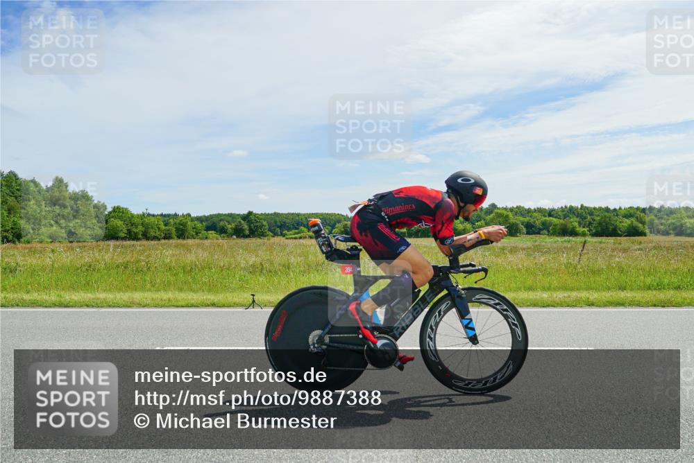 21.06.2026 - Viking Triathlon Michael Burmester http://msf.ph/oto/9887388 21.06.2026 11:57:38 Radfahren 394, 534, 575, 607, 624, 628 meine-sportfotos.de