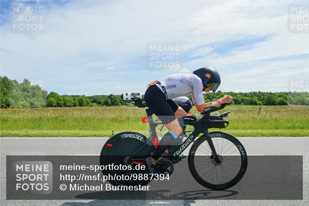 21.06.2026 - Viking Triathlon Michael Burmester http://msf.ph/oto/9887394 21.06.2026 11:58:03 Radfahren 54, 192, 275, 352, 430, 453, 523, 605, 667 meine-sportfotos.de