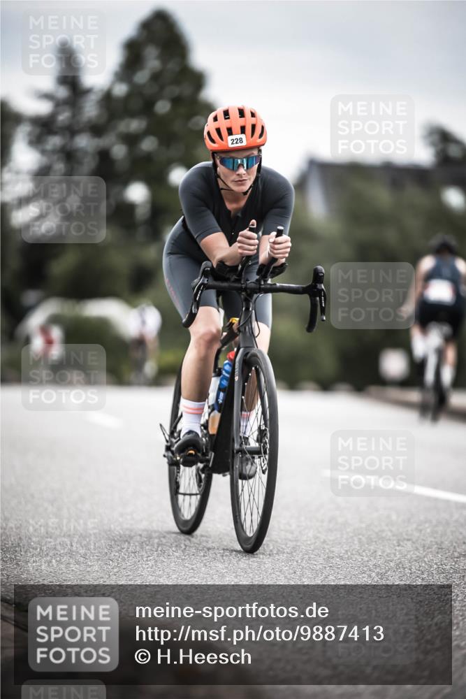 21.06.2026 - 29. Vierlanden-Triathlon H.Heesch http://msf.ph/oto/9887413 21.06.2026 10:44:03 Radfahren 109, 220, 228, 290, 357, 359 meine-sportfotos.de