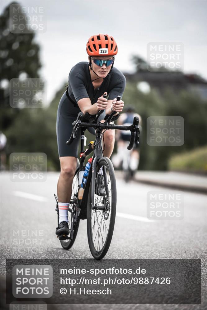 21.06.2026 - 29. Vierlanden-Triathlon H.Heesch http://msf.ph/oto/9887426 21.06.2026 10:44:03 Radfahren 109, 220, 228, 290, 357, 359 meine-sportfotos.de