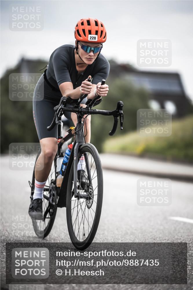 21.06.2026 - 29. Vierlanden-Triathlon H.Heesch http://msf.ph/oto/9887435 21.06.2026 10:44:03 Radfahren 109, 220, 228, 290, 357, 359 meine-sportfotos.de