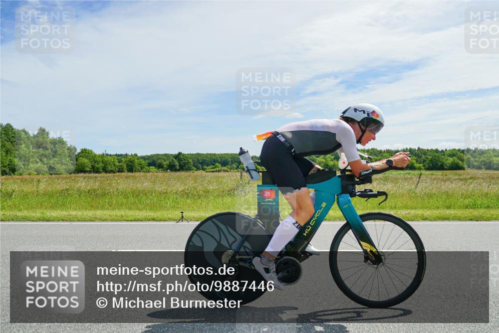 21.06.2026 - Viking Triathlon Michael Burmester http://msf.ph/oto/9887446 21.06.2026 11:58:42 Radfahren 5, 36, 139, 164, 208, 208, 230, 251, 278, 330, 353, 358, 371, 375, 466, 494, 517, 551, 563, 635 meine-sportfotos.de