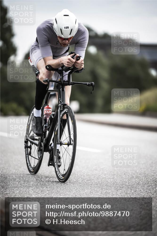 21.06.2026 - 29. Vierlanden-Triathlon H.Heesch http://msf.ph/oto/9887470 21.06.2026 10:44:05 Radfahren 50, 109, 220, 228, 245, 290, 357, 359 meine-sportfotos.de