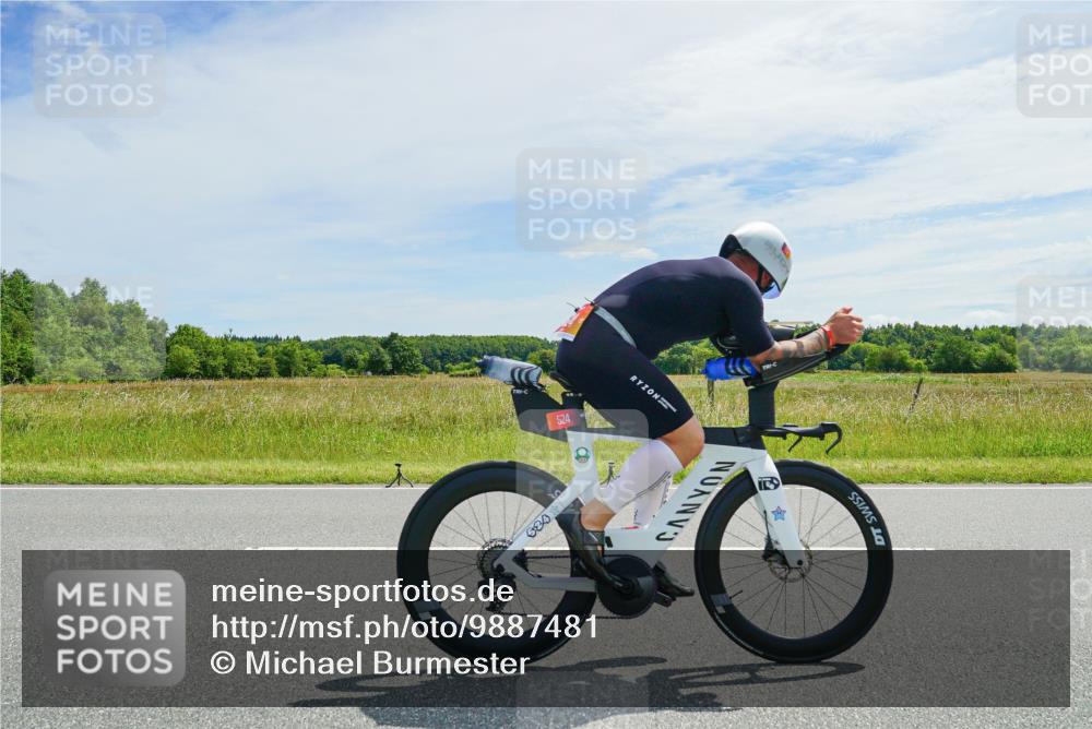 21.06.2026 - Viking Triathlon Michael Burmester http://msf.ph/oto/9887481 21.06.2026 11:59:14 Radfahren 47, 230, 242, 276, 311, 379, 421, 441, 444, 444, 510, 524, 531, 536, 537, 638, 638 meine-sportfotos.de