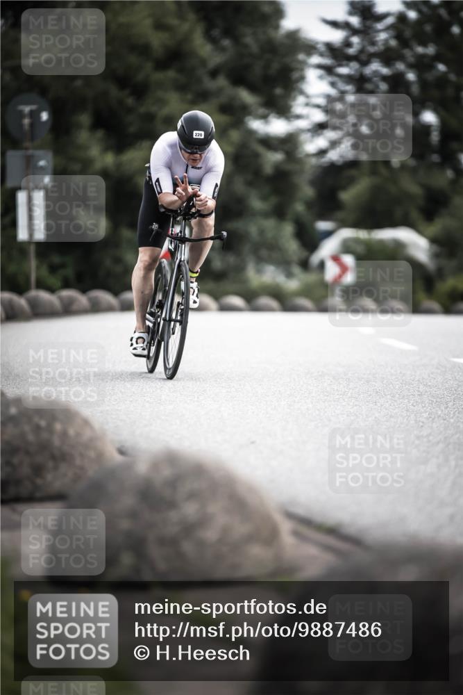21.06.2026 - 29. Vierlanden-Triathlon H.Heesch http://msf.ph/oto/9887486 21.06.2026 10:44:08 Radfahren 50, 109, 135, 220, 245, 357, 359 meine-sportfotos.de