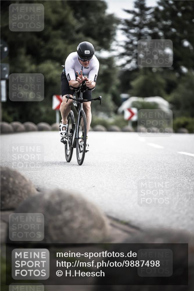 21.06.2026 - 29. Vierlanden-Triathlon H.Heesch http://msf.ph/oto/9887498 21.06.2026 10:44:08 Radfahren 50, 109, 135, 220, 245, 357, 359 meine-sportfotos.de