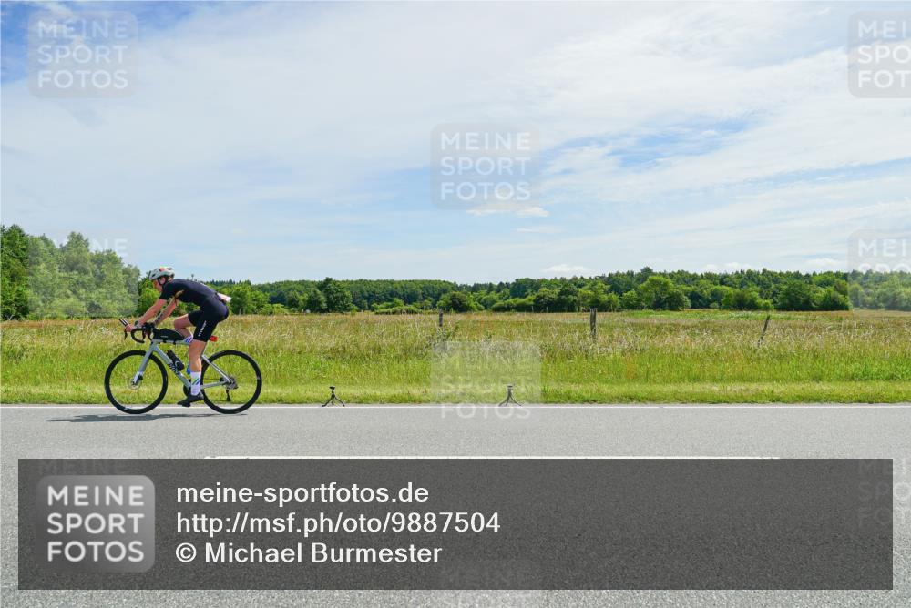 21.06.2026 - Viking Triathlon Michael Burmester http://msf.ph/oto/9887504 21.06.2026 11:59:18 Radfahren 47, 91, 242, 276, 306, 311, 379, 421, 441, 444, 444, 510, 524, 531, 536, 537, 638 meine-sportfotos.de