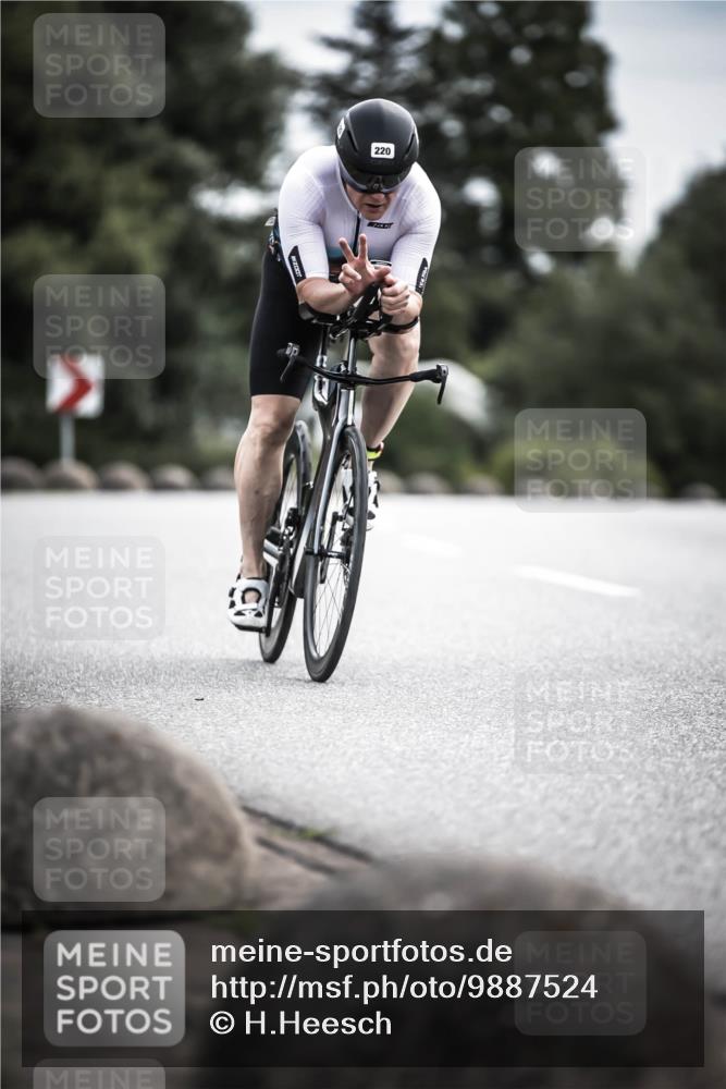21.06.2026 - 29. Vierlanden-Triathlon H.Heesch http://msf.ph/oto/9887524 21.06.2026 10:44:09 Radfahren 50, 109, 135, 220, 245, 357, 359 meine-sportfotos.de
