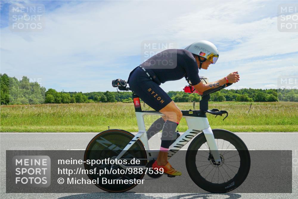 21.06.2026 - Viking Triathlon Michael Burmester http://msf.ph/oto/9887539 21.06.2026 11:59:43 Radfahren 173, 222, 268, 273, 313, 350, 357, 440, 576 meine-sportfotos.de