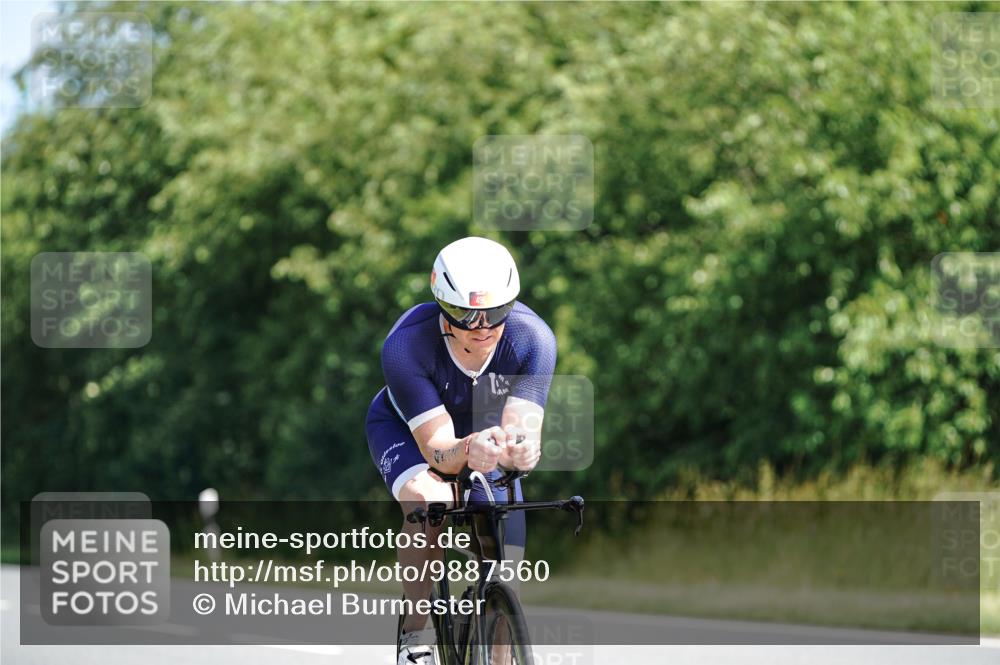 21.06.2026 - Viking Triathlon Michael Burmester http://msf.ph/oto/9887560 21.06.2026 11:33:31 Radfahren 85, 339, 376, 389, 403, 453, 453, 457, 486, 487, 487, 496, 506, 520, 521 meine-sportfotos.de