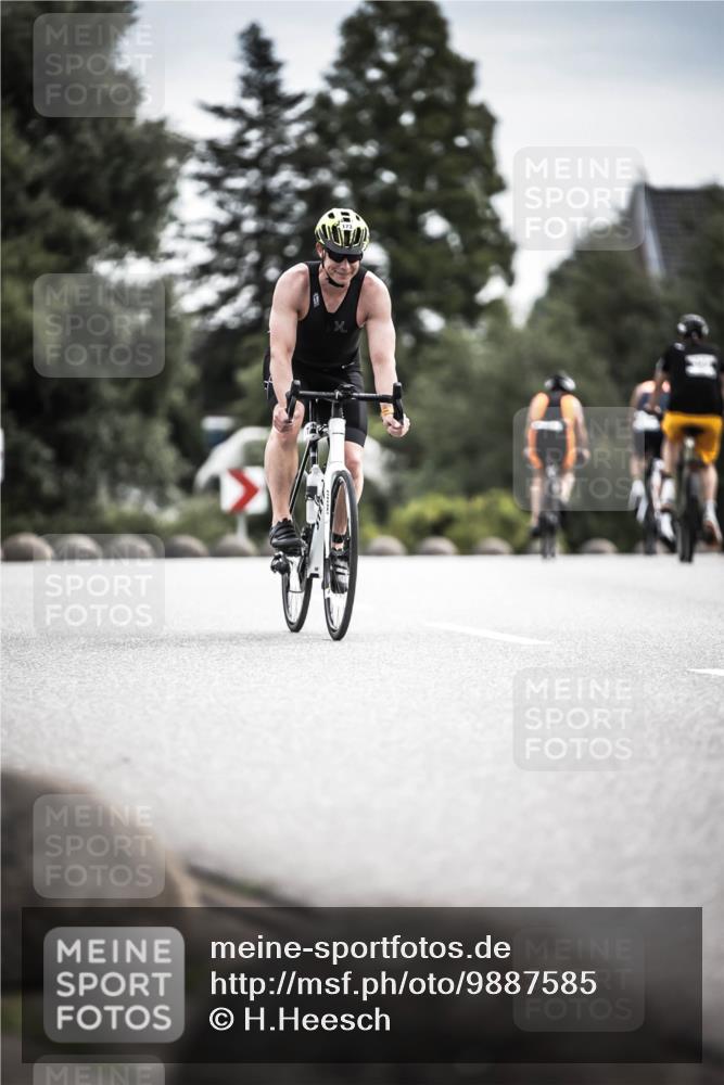 21.06.2026 - 29. Vierlanden-Triathlon H.Heesch http://msf.ph/oto/9887585 21.06.2026 10:44:32 Radfahren 173, 227, 399, 434 meine-sportfotos.de