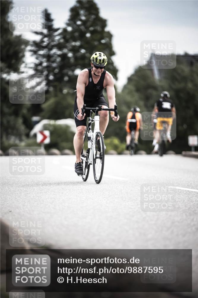 21.06.2026 - 29. Vierlanden-Triathlon H.Heesch http://msf.ph/oto/9887595 21.06.2026 10:44:32 Radfahren 173, 227, 399, 434 meine-sportfotos.de