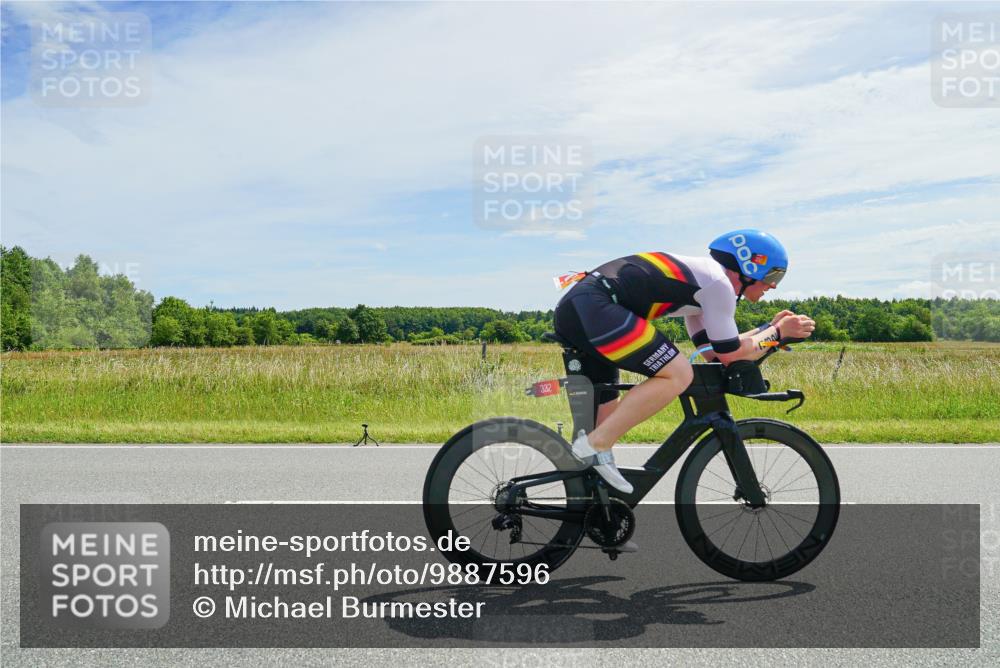 21.06.2026 - Viking Triathlon Michael Burmester http://msf.ph/oto/9887596 21.06.2026 12:00:43 Radfahren 42, 200, 285, 332, 404, 554, 568, 604, 617, 623, 639 meine-sportfotos.de