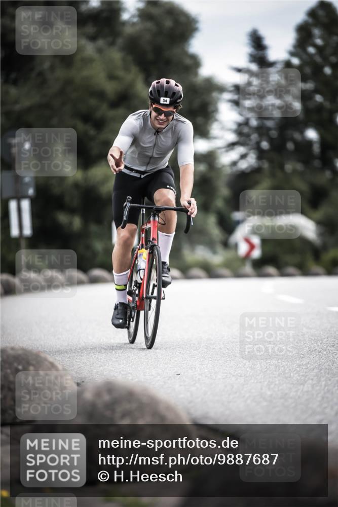 21.06.2026 - 29. Vierlanden-Triathlon H.Heesch http://msf.ph/oto/9887687 21.06.2026 10:44:50 Radfahren 34, 59, 191, 419, 452, 474 meine-sportfotos.de