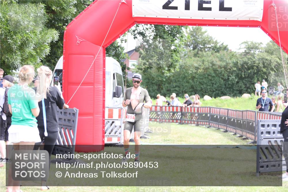21.06.2026 - 29. Vierlanden-Triathlon Andreas Tolksdorf http://msf.ph/oto/9890453 21.06.2026 13:01:51 Ziel 161, 161 meine-sportfotos.de
