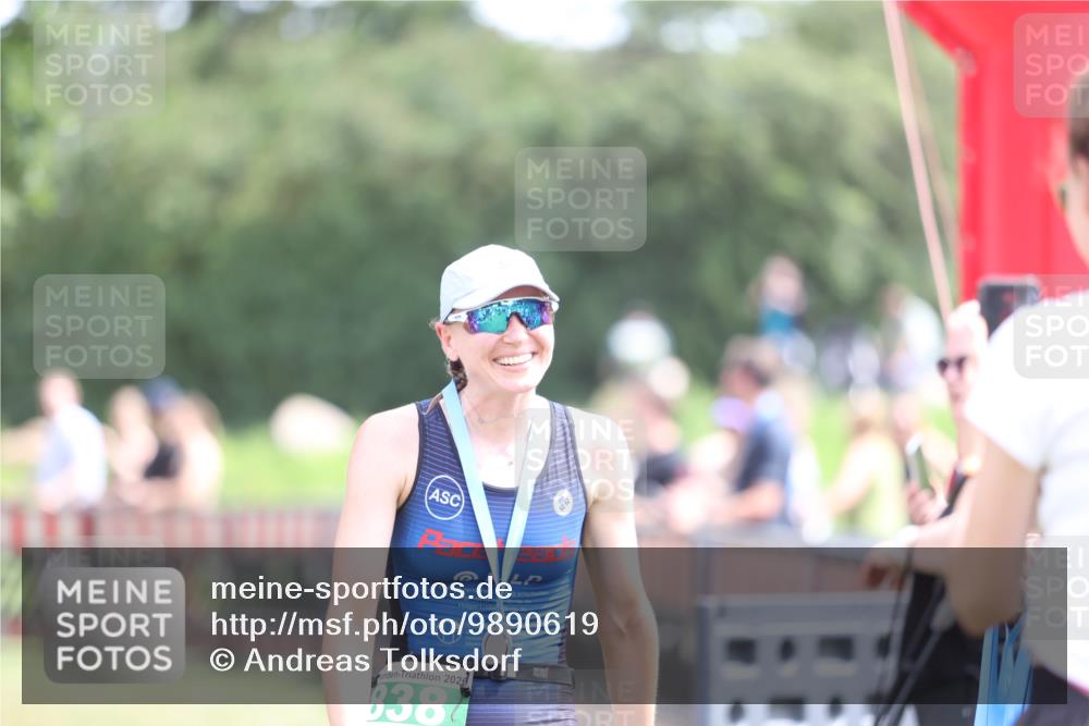21.06.2026 - 29. Vierlanden-Triathlon Andreas Tolksdorf http://msf.ph/oto/9890619 21.06.2026 13:06:02 Ziel 121, 121 meine-sportfotos.de