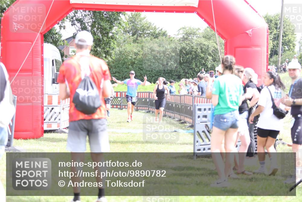 21.06.2026 - 29. Vierlanden-Triathlon Andreas Tolksdorf http://msf.ph/oto/9890782 21.06.2026 13:09:56 Ziel 67, 140, 764, 814, 898, 67, 140, 764, 814, 898 meine-sportfotos.de