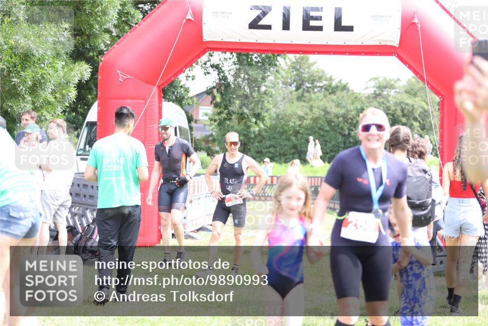 21.06.2026 - 29. Vierlanden-Triathlon Andreas Tolksdorf http://msf.ph/oto/9890993 21.06.2026 13:15:45 Ziel 159, 930, 159, 930 meine-sportfotos.de