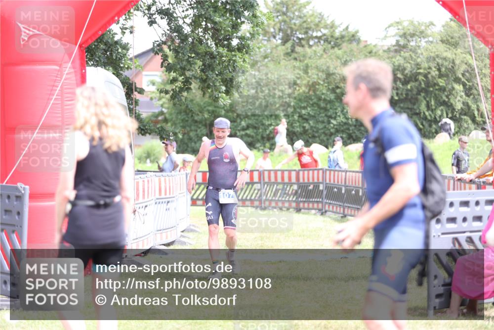21.06.2026 - 29. Vierlanden-Triathlon Andreas Tolksdorf http://msf.ph/oto/9893108 21.06.2026 14:00:05 Ziel 832, 1079, 832, 1079 meine-sportfotos.de