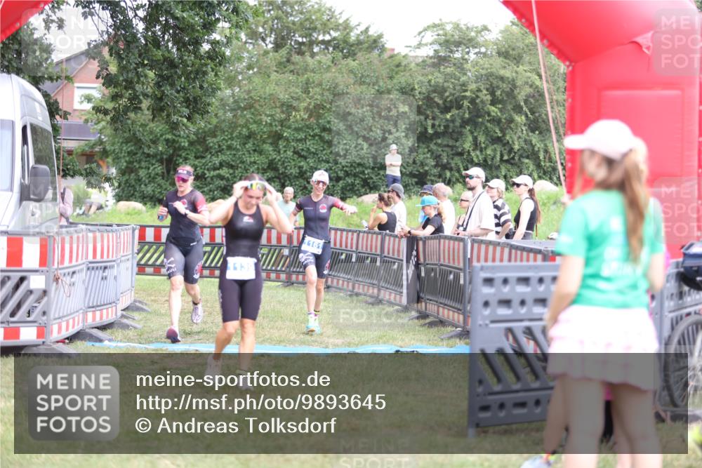 21.06.2026 - 29. Vierlanden-Triathlon Andreas Tolksdorf http://msf.ph/oto/9893645 21.06.2026 14:14:08 Ziel 1112, 1114, 1139, 1157, 1161, 1112, 1114, 1139, 1157, 1161 meine-sportfotos.de