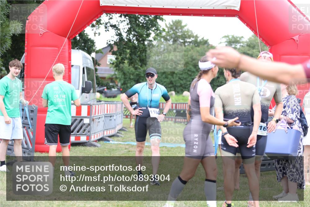 21.06.2026 - 29. Vierlanden-Triathlon Andreas Tolksdorf http://msf.ph/oto/9893904 21.06.2026 14:30:28 Ziel 1137, 1167, 1137, 1167 meine-sportfotos.de