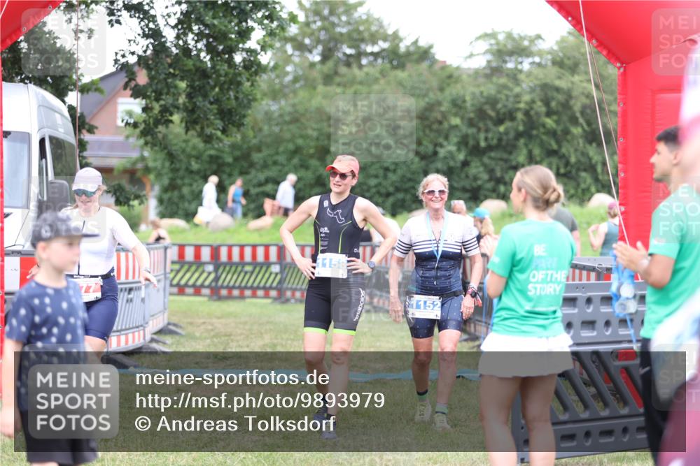 21.06.2026 - 29. Vierlanden-Triathlon Andreas Tolksdorf http://msf.ph/oto/9893979 21.06.2026 14:31:26 Ziel 277, 277 meine-sportfotos.de