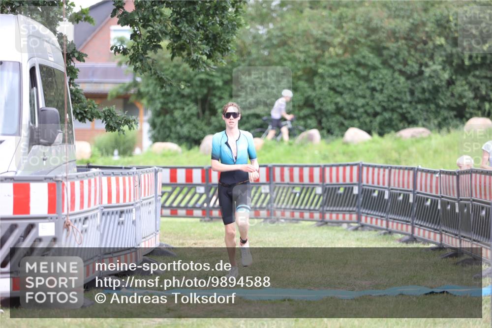 21.06.2026 - 29. Vierlanden-Triathlon Andreas Tolksdorf http://msf.ph/oto/9894588 21.06.2026 15:05:32 Ziel 1252, 1252 meine-sportfotos.de