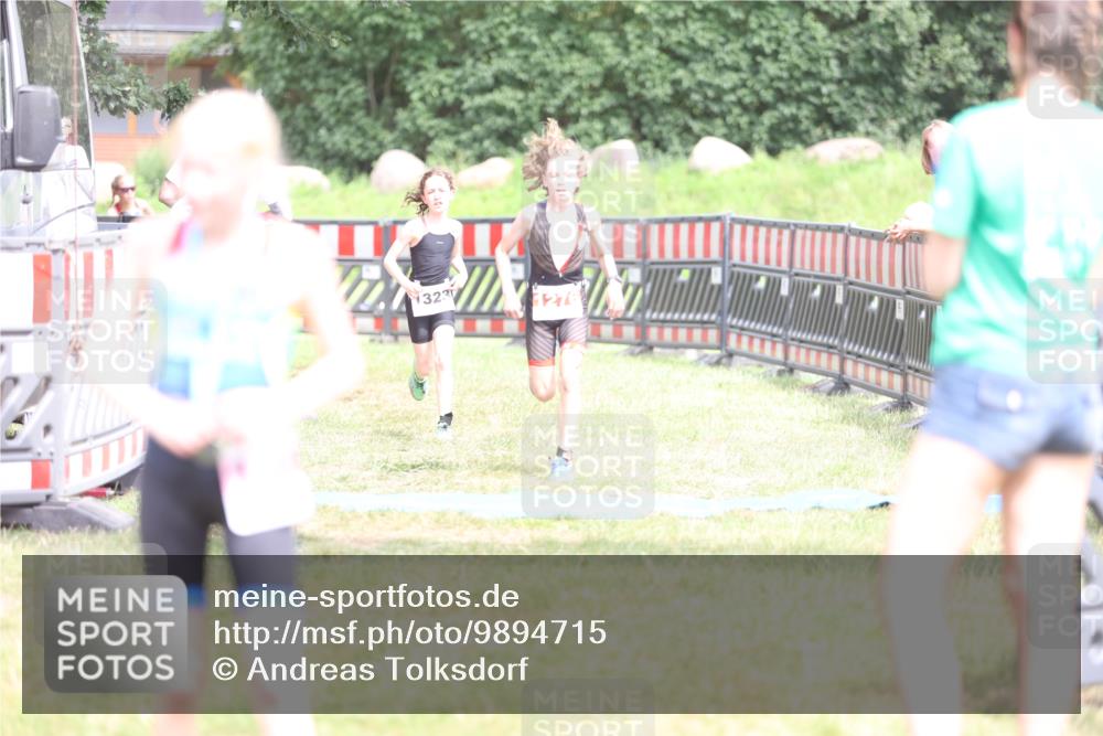 21.06.2026 - 29. Vierlanden-Triathlon Andreas Tolksdorf http://msf.ph/oto/9894715 21.06.2026 15:07:40 Ziel 1272, 1276, 1313, 1330, 1333, 1272, 1276, 1313, 1330, 1333 meine-sportfotos.de