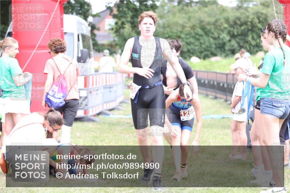 21.06.2026 - 29. Vierlanden-Triathlon Andreas Tolksdorf http://msf.ph/oto/9894990 21.06.2026 15:11:21 Ziel 1230, 1244, 1257, 1275, 1288, 1317, 1332, 1230, 1244, 1257, 1275, 1288, 1317, 1332 meine-sportfotos.de