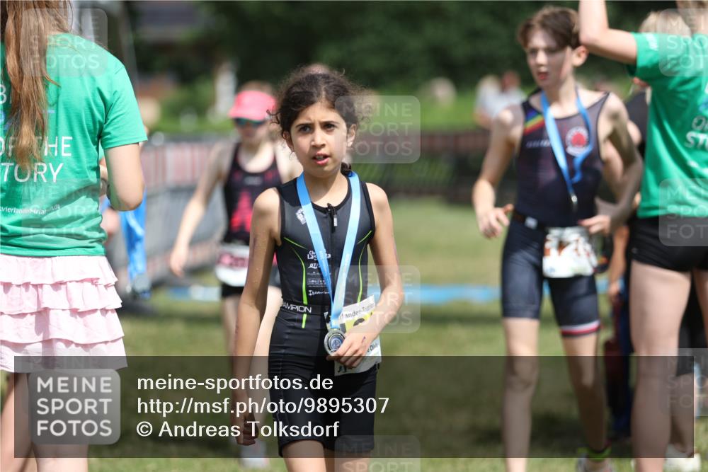 21.06.2026 - 29. Vierlanden-Triathlon Andreas Tolksdorf http://msf.ph/oto/9895307 21.06.2026 15:15:27 Ziel 1236, 1269, 1294, 1309, 1236, 1269, 1294, 1309 meine-sportfotos.de