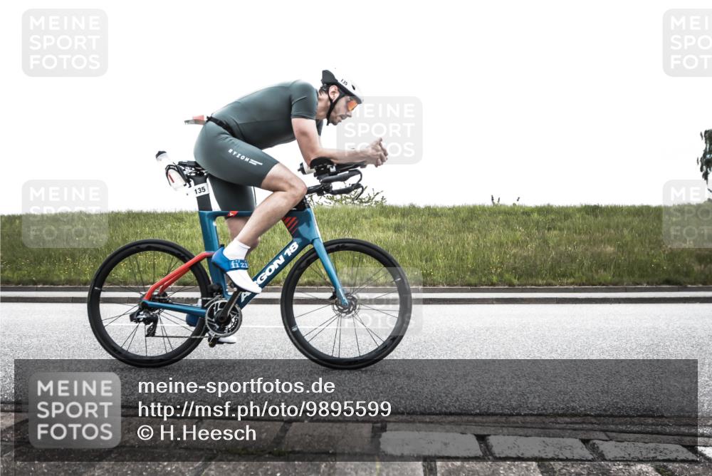 21.06.2026 - 29. Vierlanden-Triathlon H.Heesch http://msf.ph/oto/9895599 21.06.2026 09:36:16 Radfahren 6, 130, 135, 180, 216 meine-sportfotos.de