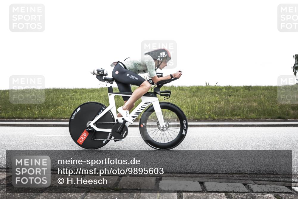 21.06.2026 - 29. Vierlanden-Triathlon H.Heesch http://msf.ph/oto/9895603 21.06.2026 09:38:06 Radfahren 2 meine-sportfotos.de