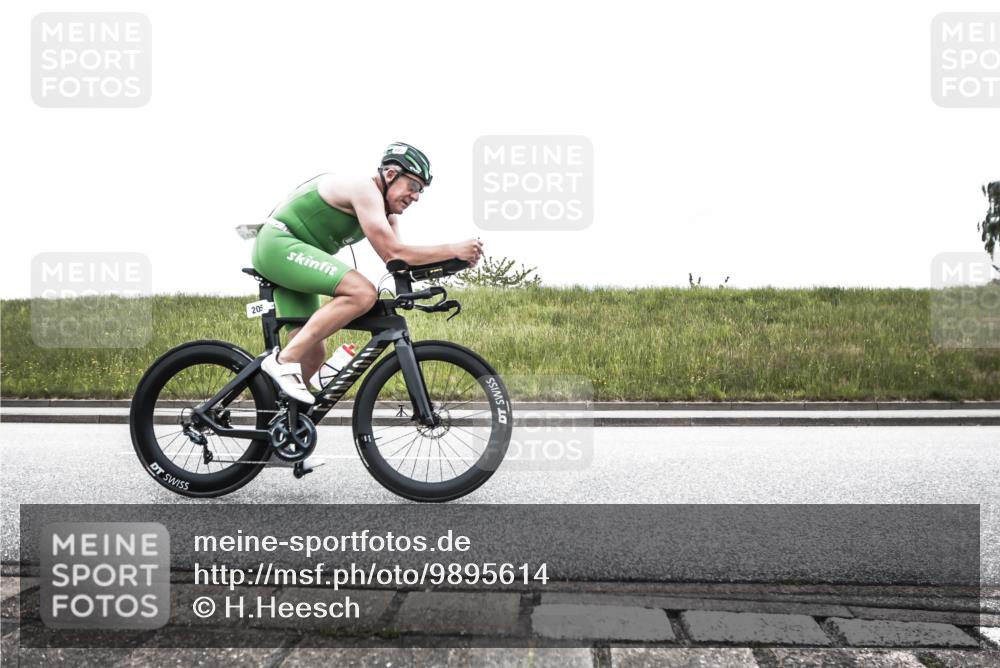 21.06.2026 - 29. Vierlanden-Triathlon H.Heesch http://msf.ph/oto/9895614 21.06.2026 09:41:34 Radfahren 205 meine-sportfotos.de