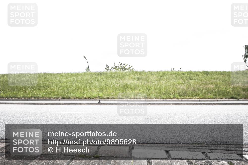 21.06.2026 - 29. Vierlanden-Triathlon H.Heesch http://msf.ph/oto/9895628 21.06.2026 09:47:22 Radfahren  meine-sportfotos.de