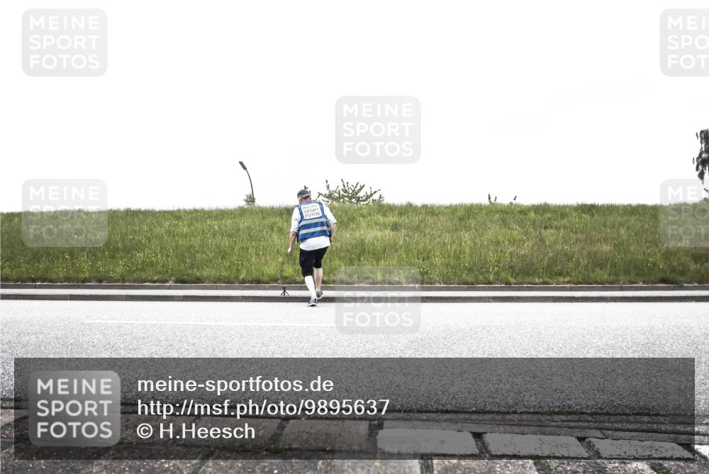 21.06.2026 - 29. Vierlanden-Triathlon H.Heesch http://msf.ph/oto/9895637 21.06.2026 09:47:26 Radfahren 3, 114 meine-sportfotos.de