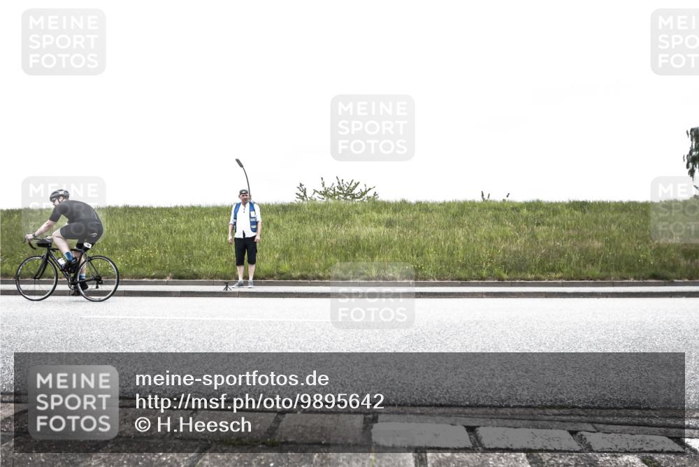 21.06.2026 - 29. Vierlanden-Triathlon H.Heesch http://msf.ph/oto/9895642 21.06.2026 09:47:39 Radfahren 19, 54, 168 meine-sportfotos.de