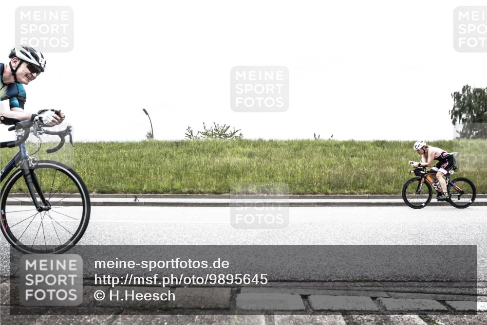 21.06.2026 - 29. Vierlanden-Triathlon H.Heesch http://msf.ph/oto/9895645 21.06.2026 09:49:34 Radfahren 116, 213, 298 meine-sportfotos.de