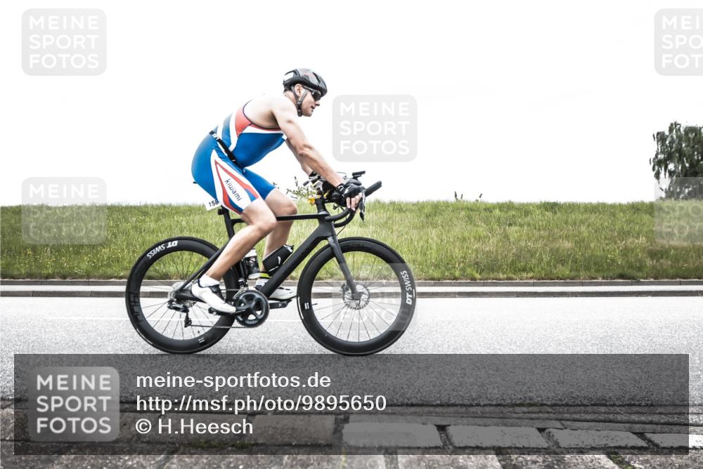 21.06.2026 - 29. Vierlanden-Triathlon H.Heesch http://msf.ph/oto/9895650 21.06.2026 09:50:08 Radfahren 31, 37, 92, 158 meine-sportfotos.de