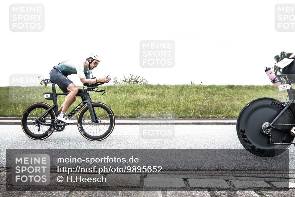 21.06.2026 - 29. Vierlanden-Triathlon H.Heesch http://msf.ph/oto/9895652 21.06.2026 09:50:23 Radfahren 49, 62, 93, 127, 1354 meine-sportfotos.de