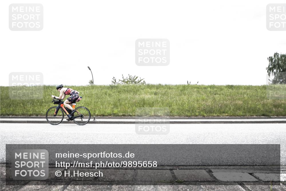 21.06.2026 - 29. Vierlanden-Triathlon H.Heesch http://msf.ph/oto/9895658 21.06.2026 09:52:10 Radfahren 76, 84, 132, 169, 193, 211, 274, 300 meine-sportfotos.de