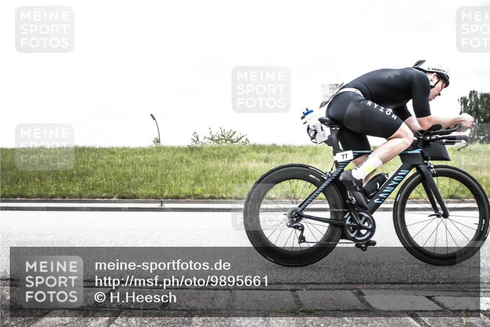 21.06.2026 - 29. Vierlanden-Triathlon H.Heesch http://msf.ph/oto/9895661 21.06.2026 09:52:32 Radfahren 16, 63, 77, 107, 192 meine-sportfotos.de